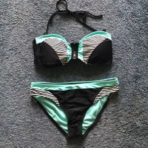 Back, White, Turquoise Bikini